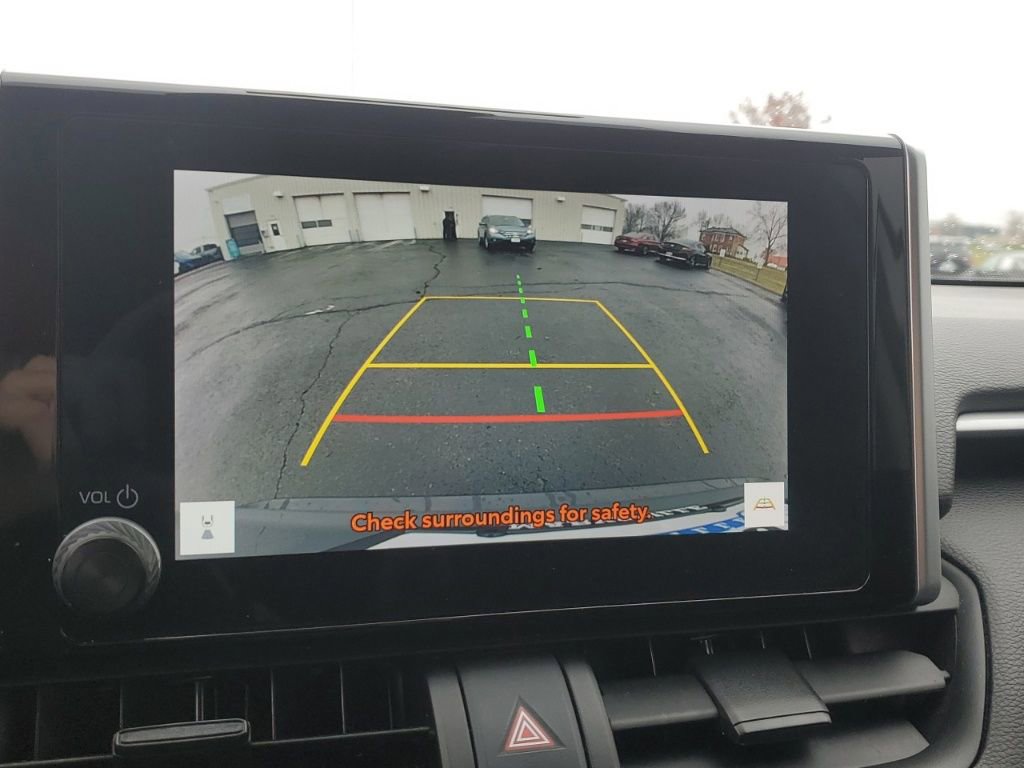 Used 2023 Toyota RAV4 LE image 19