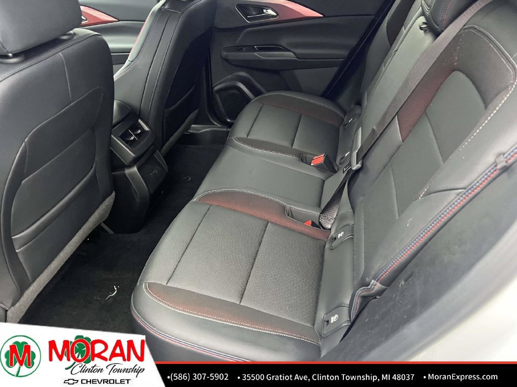 Certified 2024 Chevrolet Equinox EV RS FWD image 12