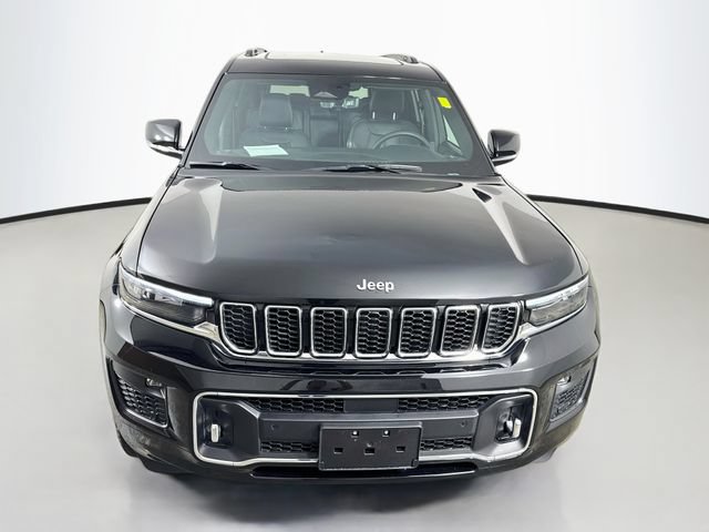Used 2023 Jeep Grand Cherokee L Overland w/ Luxury Tech Group IV AWD/4WD image 2
