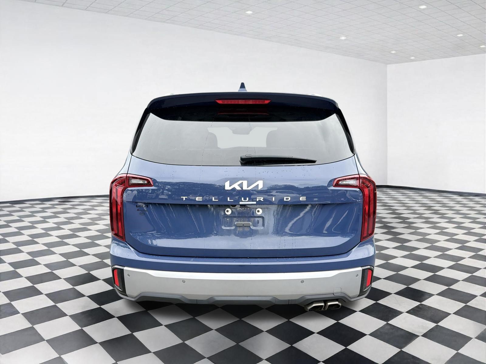 Used 2023 Kia Telluride S w/ S Sunroof Package FWD image 5