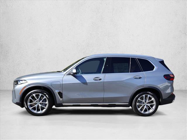 New 2026 BMW X5 xDrive50e w/ Parking Assistance Package AWD/4WD image 9