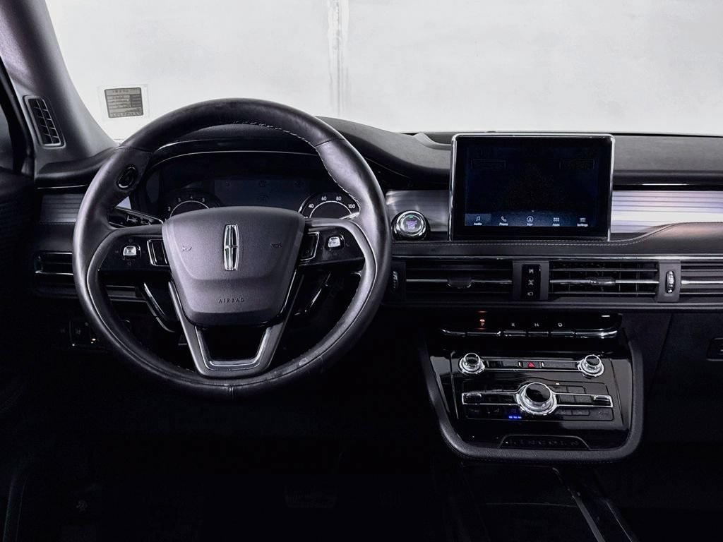 Used 2022 Lincoln Corsair AWD w/ Premium Package image 12