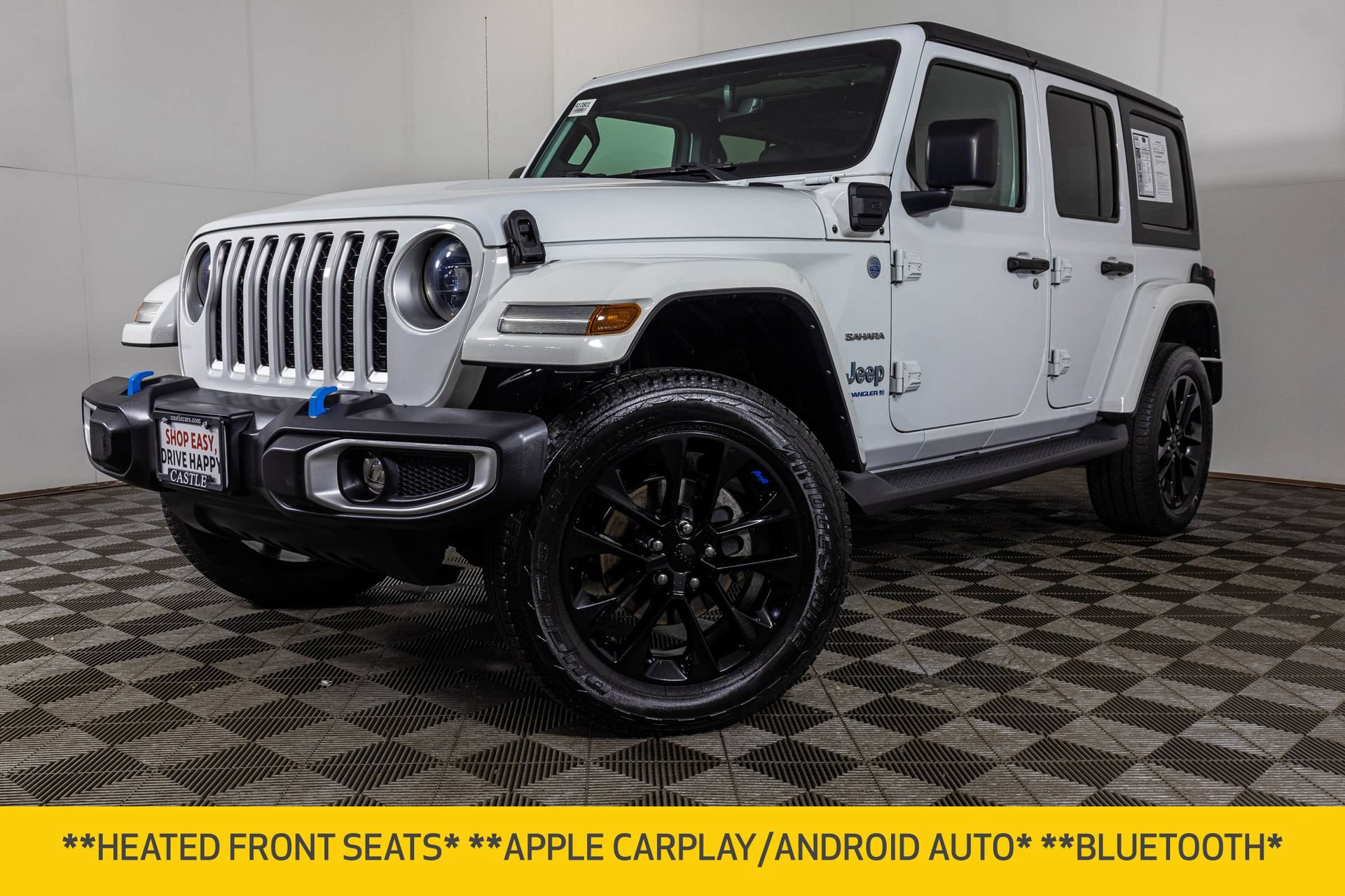 Used 2023 Jeep Wrangler Unlimited Sahara w/ Cold Weather Group AWD/4WD image 2