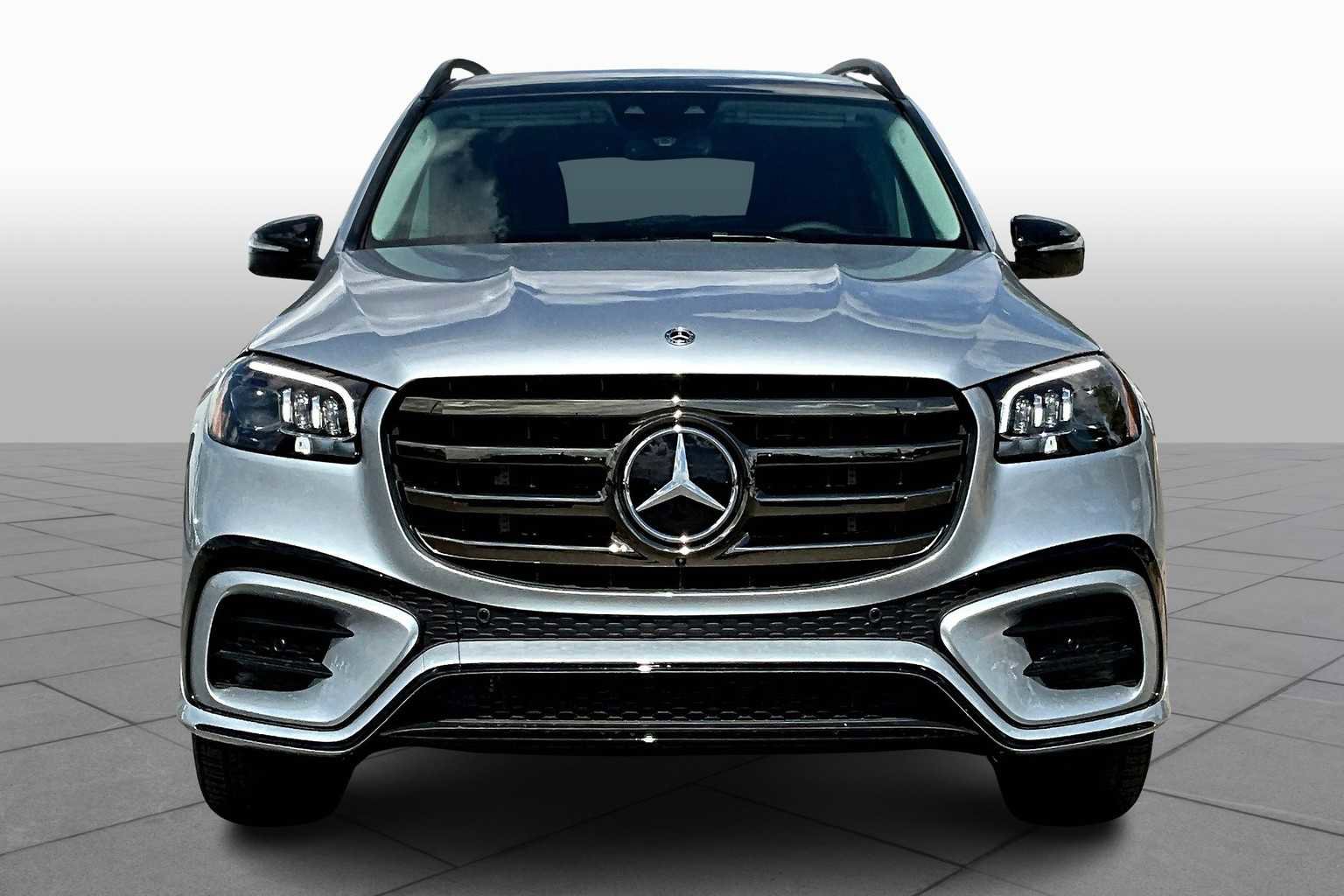 New 2026 Mercedes-Benz GLS 450 4MATIC image 3