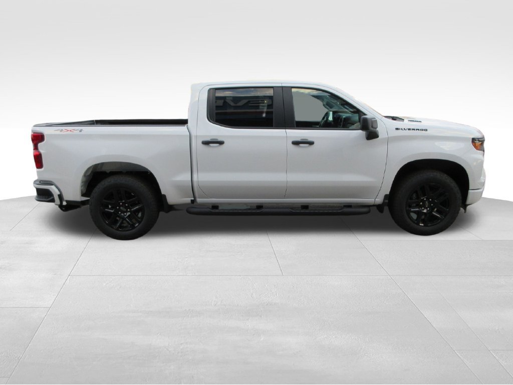 New 2026 Chevrolet Silverado 1500 Custom w/ Turbomax Blackout Package AWD/4WD image 7