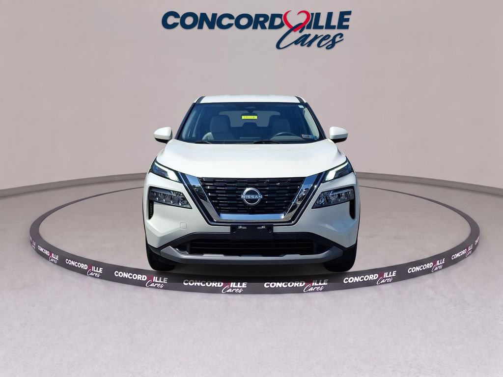 Certified 2023 Nissan Rogue SV AWD/4WD image 3
