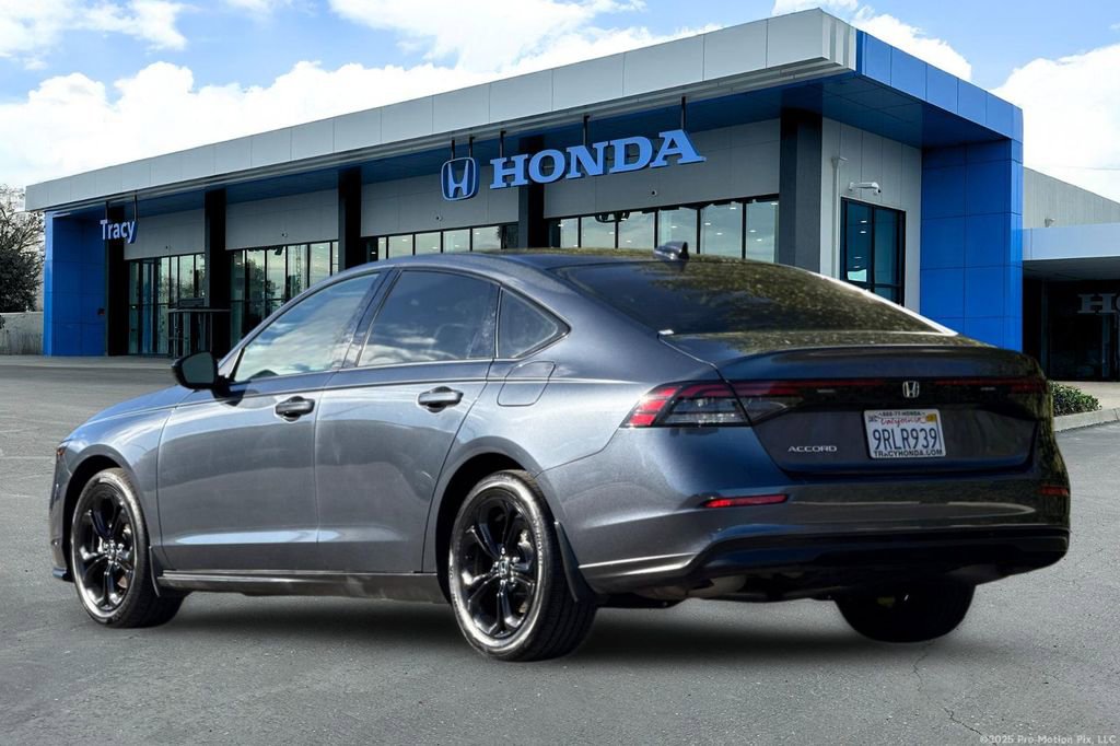 Certified 2025 Honda Accord SE image 10