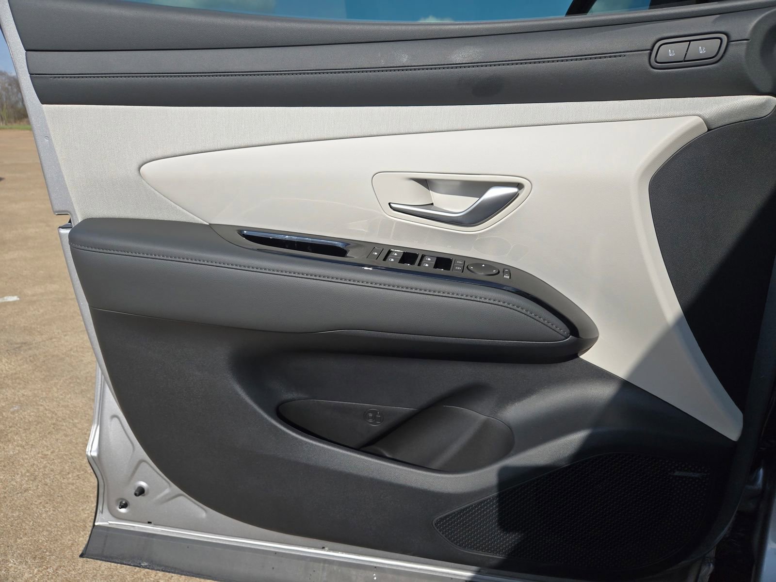 New 2026 Hyundai Tucson Limited w/ Tow & Go Package image 18