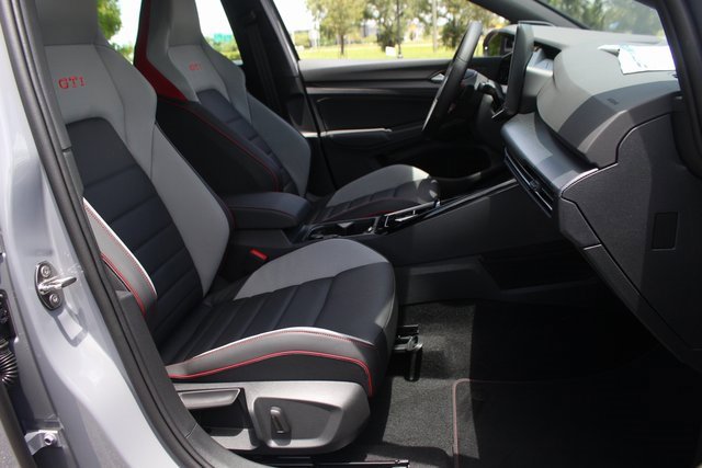 New 2025 Volkswagen GTI SE image 17