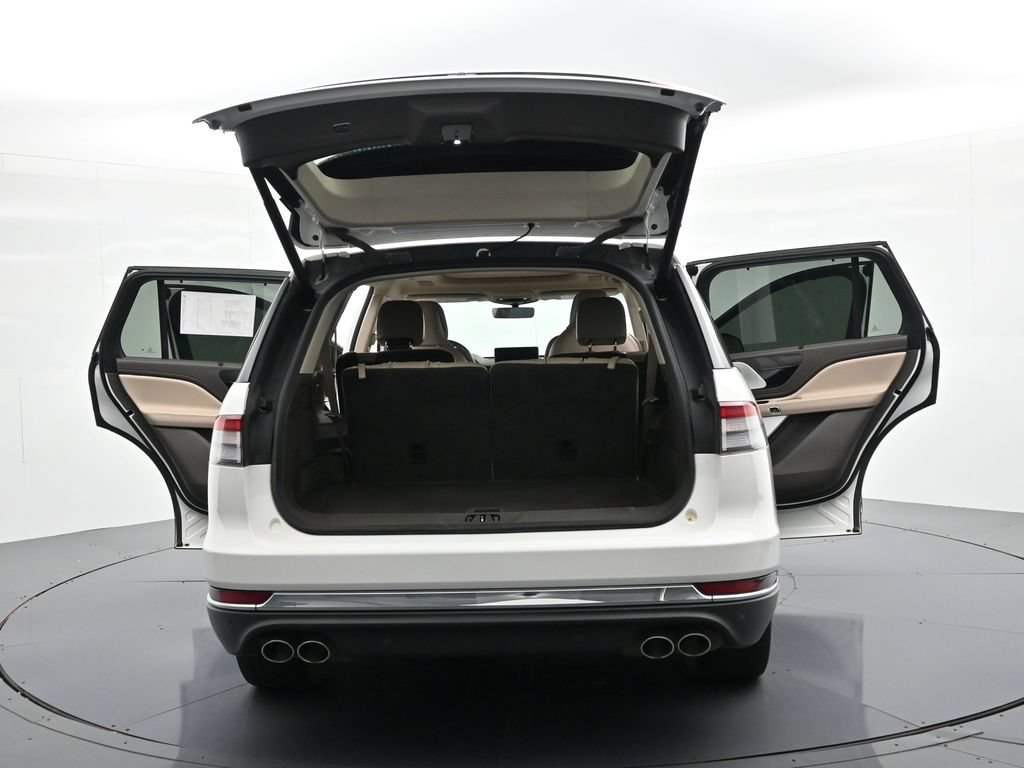 Used 2022 Lincoln Aviator Reserve w/ Equipment Group 201A AWD/4WD image 29