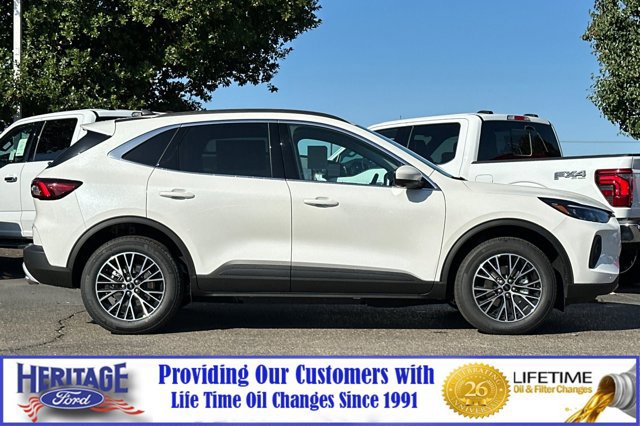 New 2025 Ford Escape SE w/ PHEV Premium Package image 3