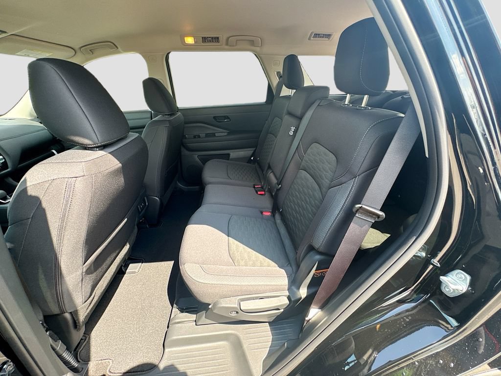 New 2026 Nissan Pathfinder SV FWD image 31