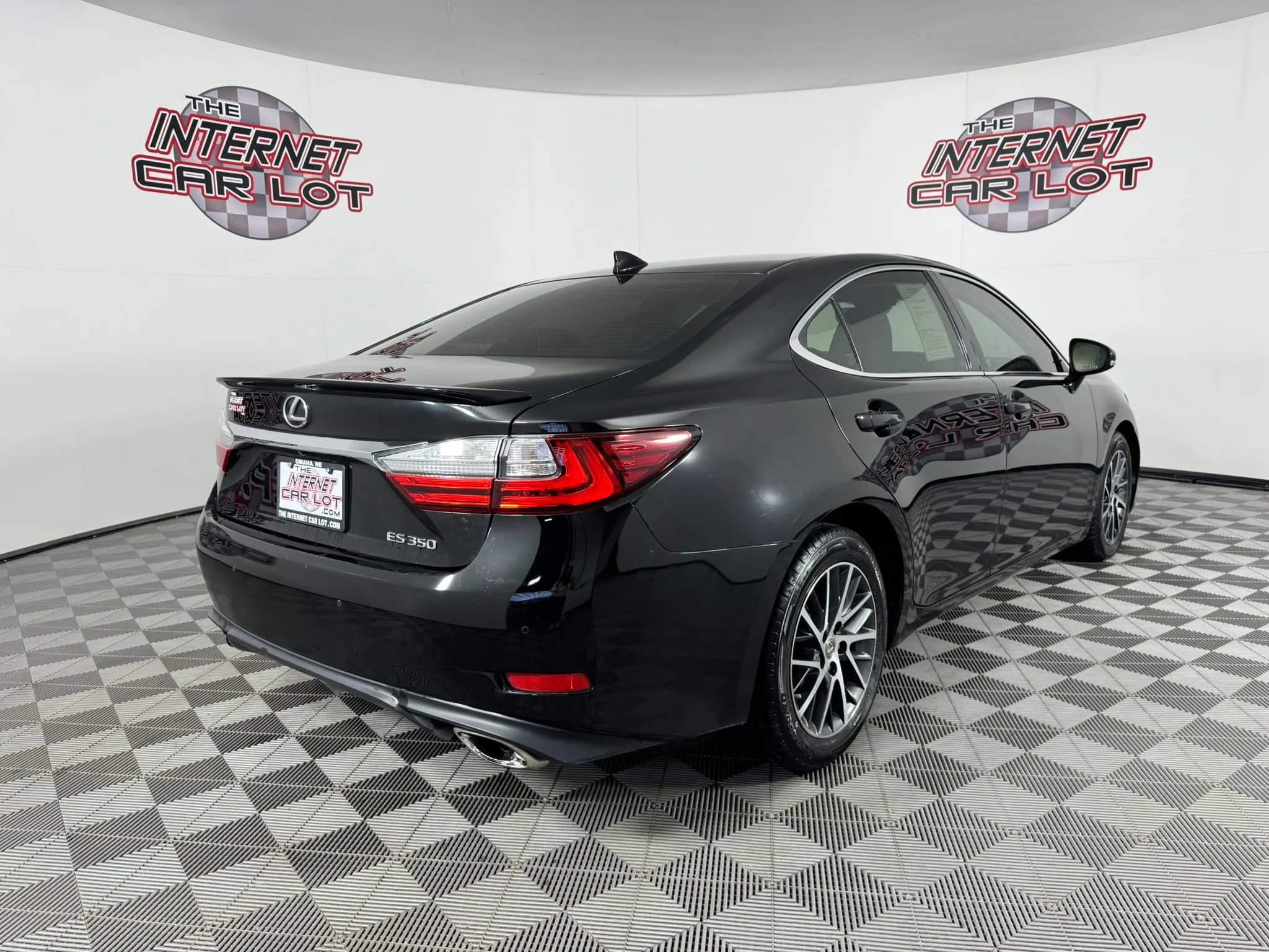 Used 2016 Lexus ES 350 w/ Luxury Package w/Wood Trim FWD image 5