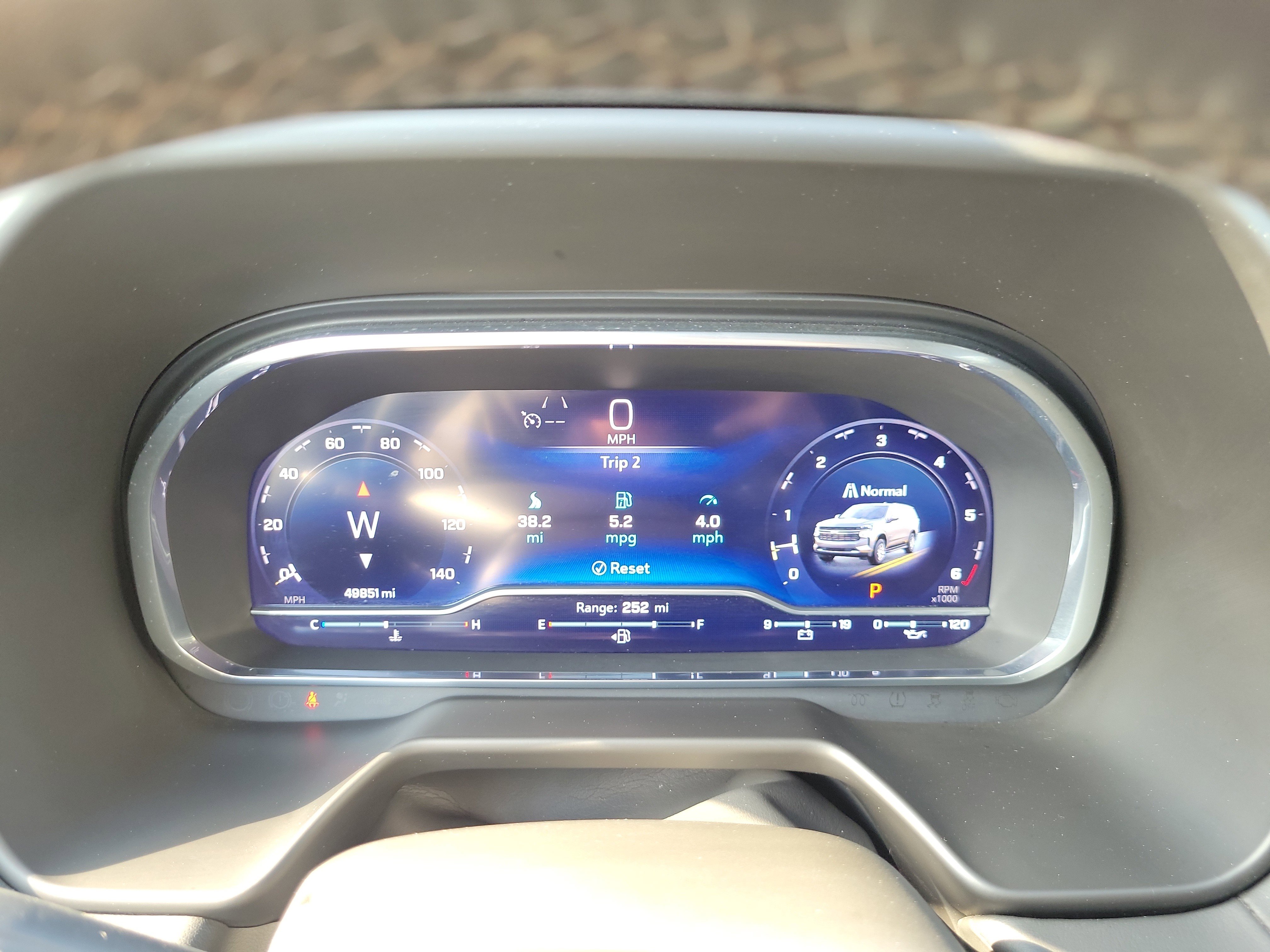 Used 2023 Chevrolet Suburban Premier image 29