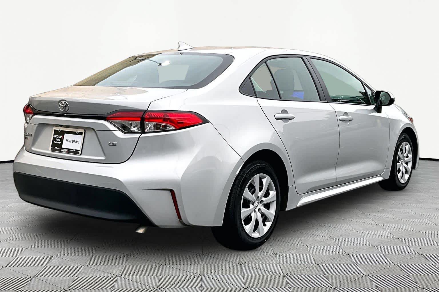 Certified 2025 Toyota Corolla LE FWD image 13
