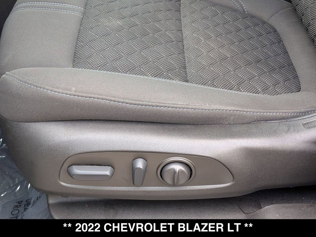 Used 2022 Chevrolet Blazer LT AWD/4WD image 19