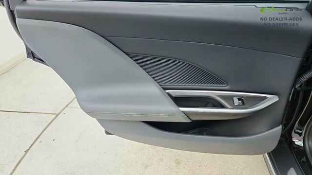 Used 2024 Lucid Air Touring image 32