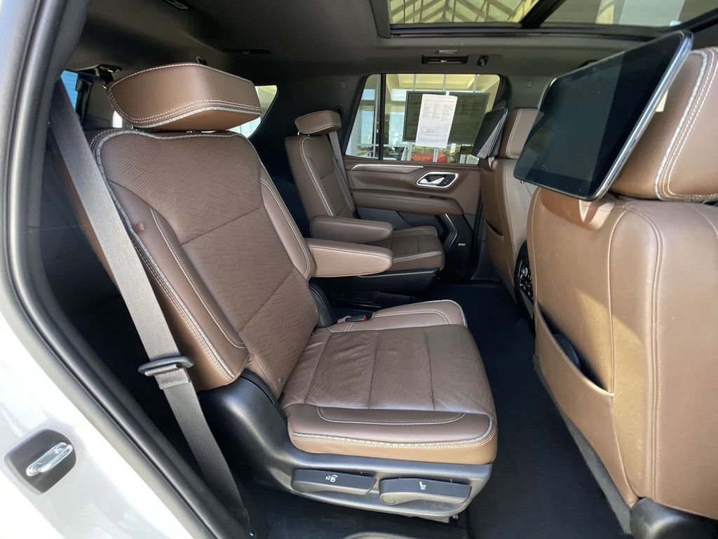 Certified 2024 Chevrolet Tahoe High Country w/ Advanced Technology Package image 27