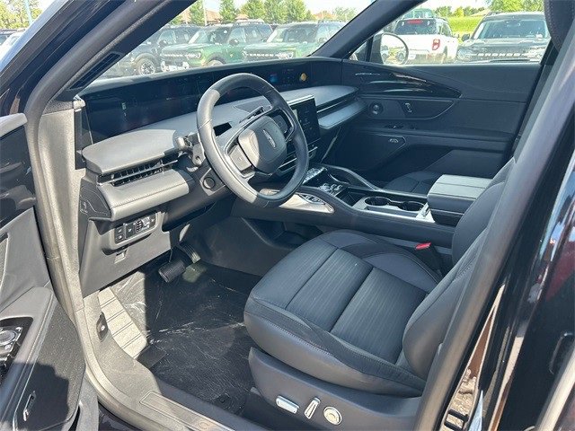 New 2025 Lincoln Nautilus Reserve w/ Jet Appearance Package image 14