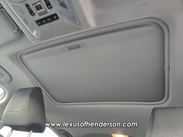 Used 2020 Toyota RAV4 XLE w/ Convenience Package FWD image 11