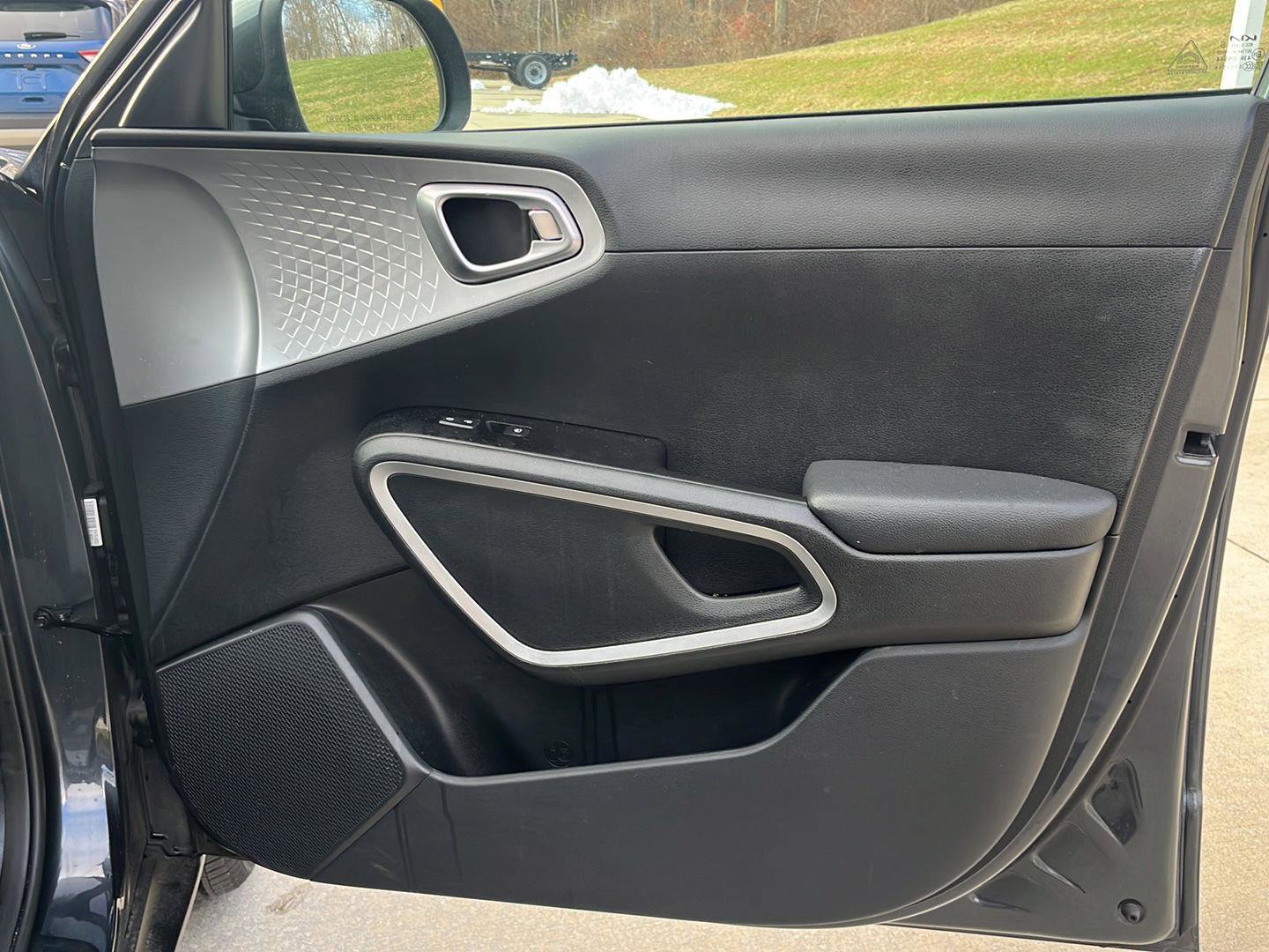 Used 2024 Kia Soul LX w/ Option Group 015 image 19