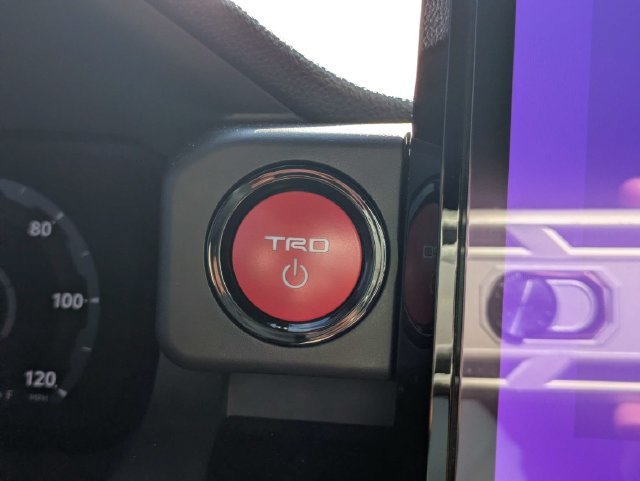 Certified 2025 Toyota Tacoma TRD Pro AWD/4WD image 30