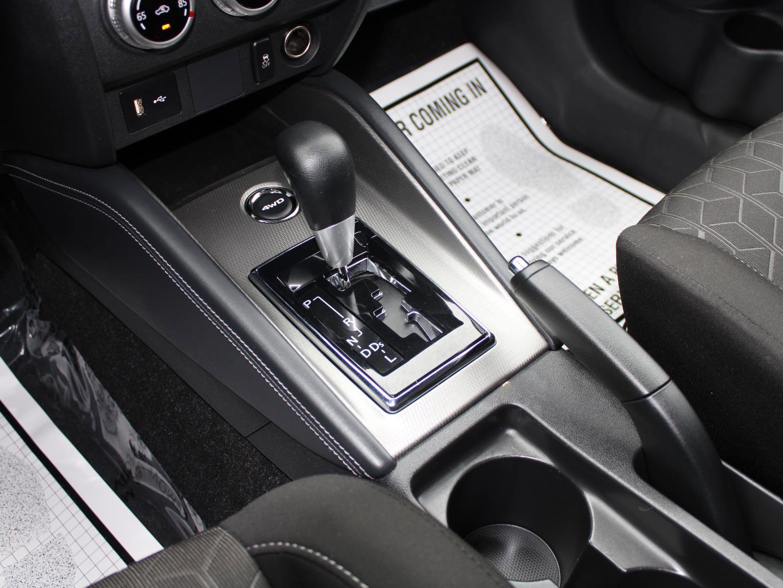 Used 2023 Mitsubishi Outlander Sport ES image 13