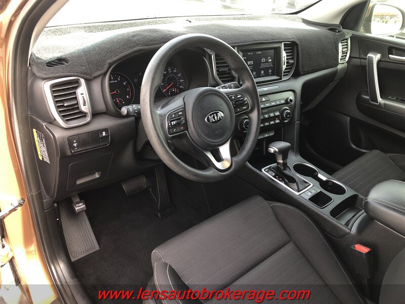 Used 2019 Kia Sportage LX w/ LX Popular Package FWD image 10