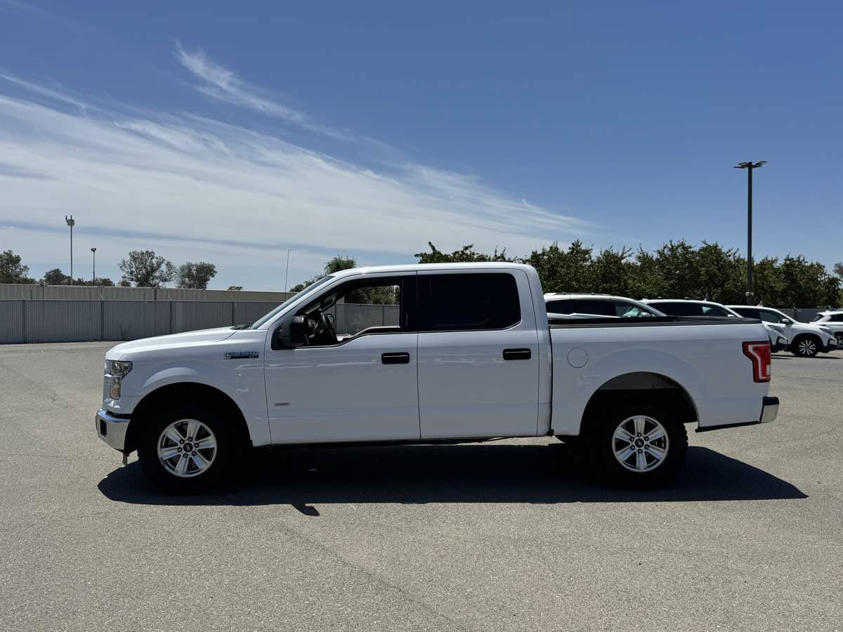 Used 2015 Ford F150 XLT RWD image 6