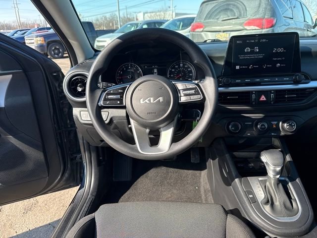 Used 2024 Kia Forte LXS w/ LXS Technology Package image 17
