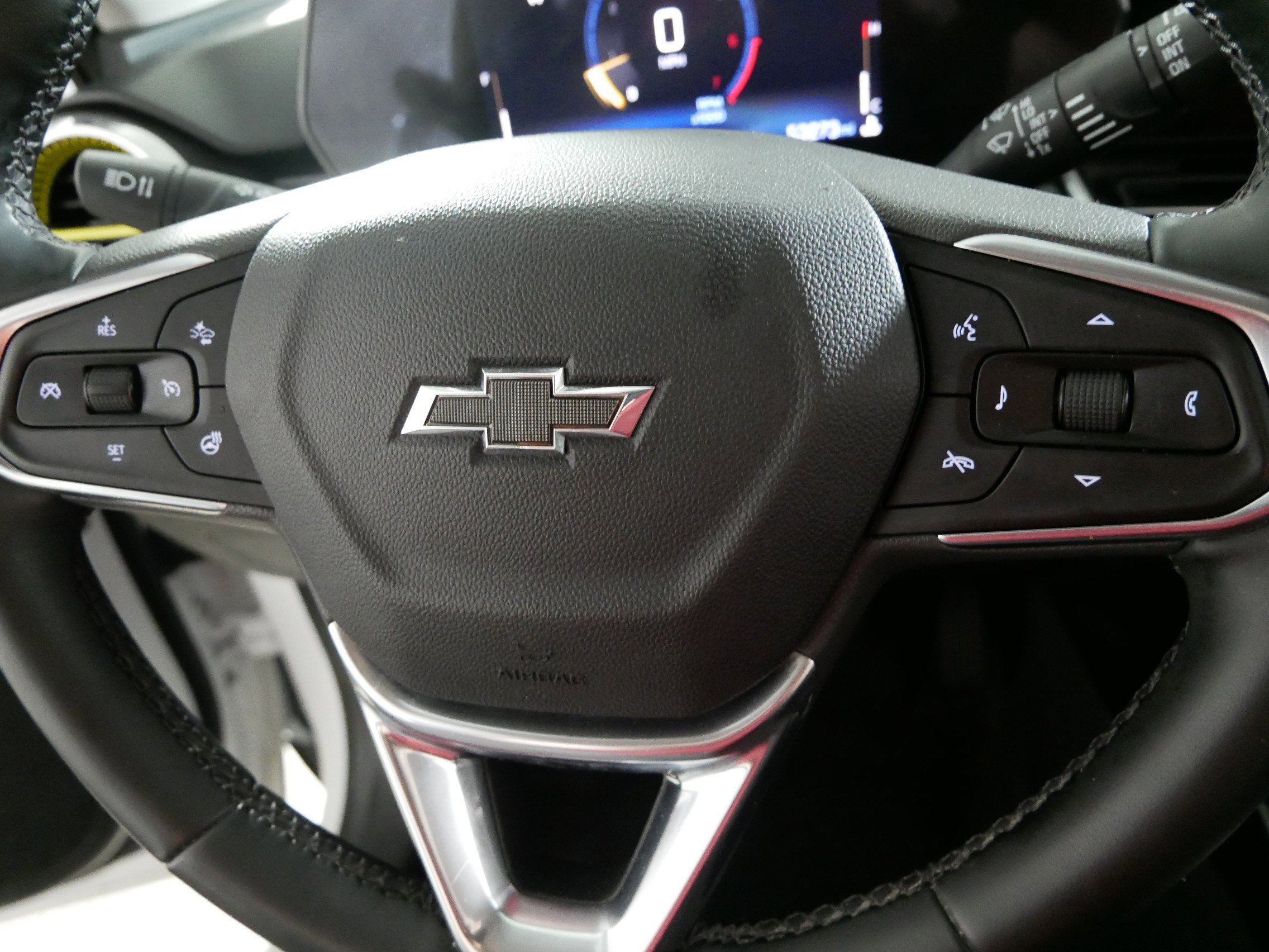 Used 2024 Chevrolet Trax ACTIV w/ Driver Confidence Package image 25