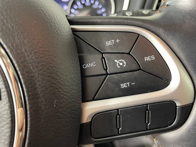 Used 2021 Jeep Compass Latitude w/ Sun and Sound Group AWD/4WD image 12