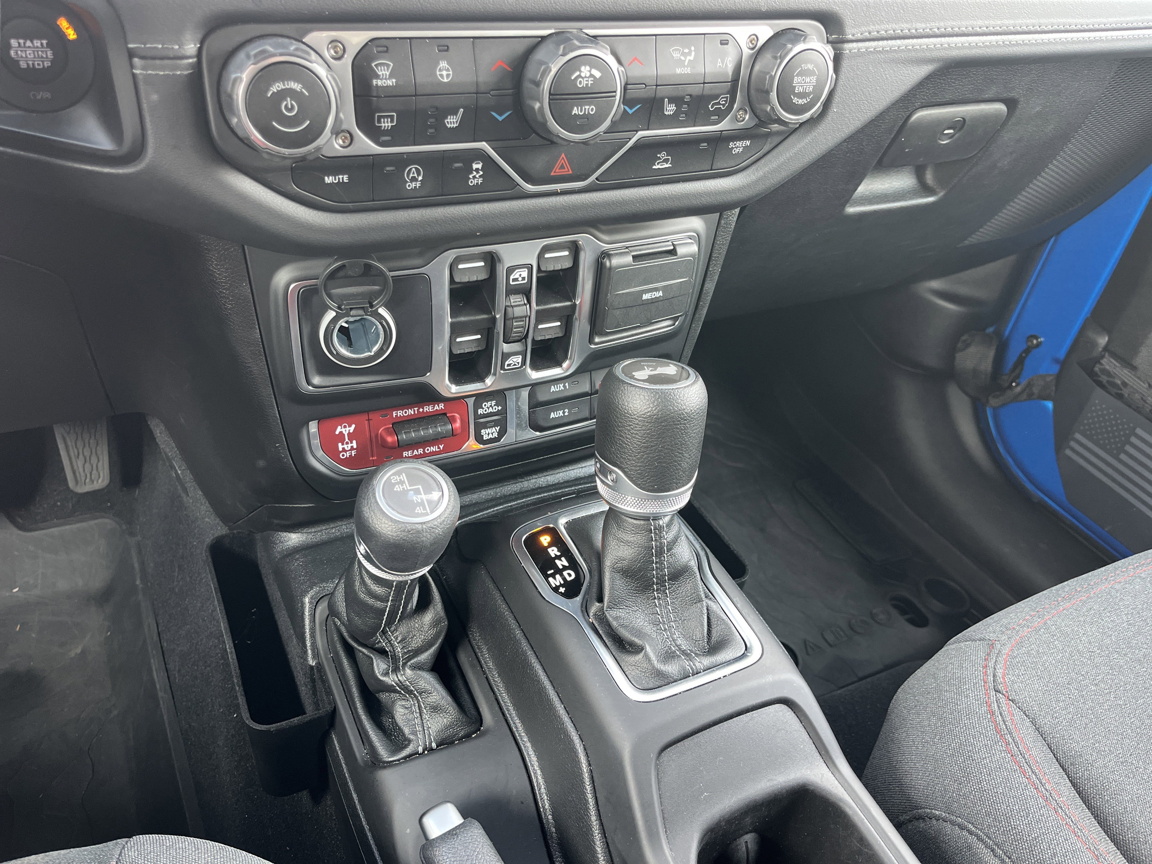 Used 2024 Jeep Wrangler Unlimited Rubicon w/ XTREMEE 35" Tire Package image 10