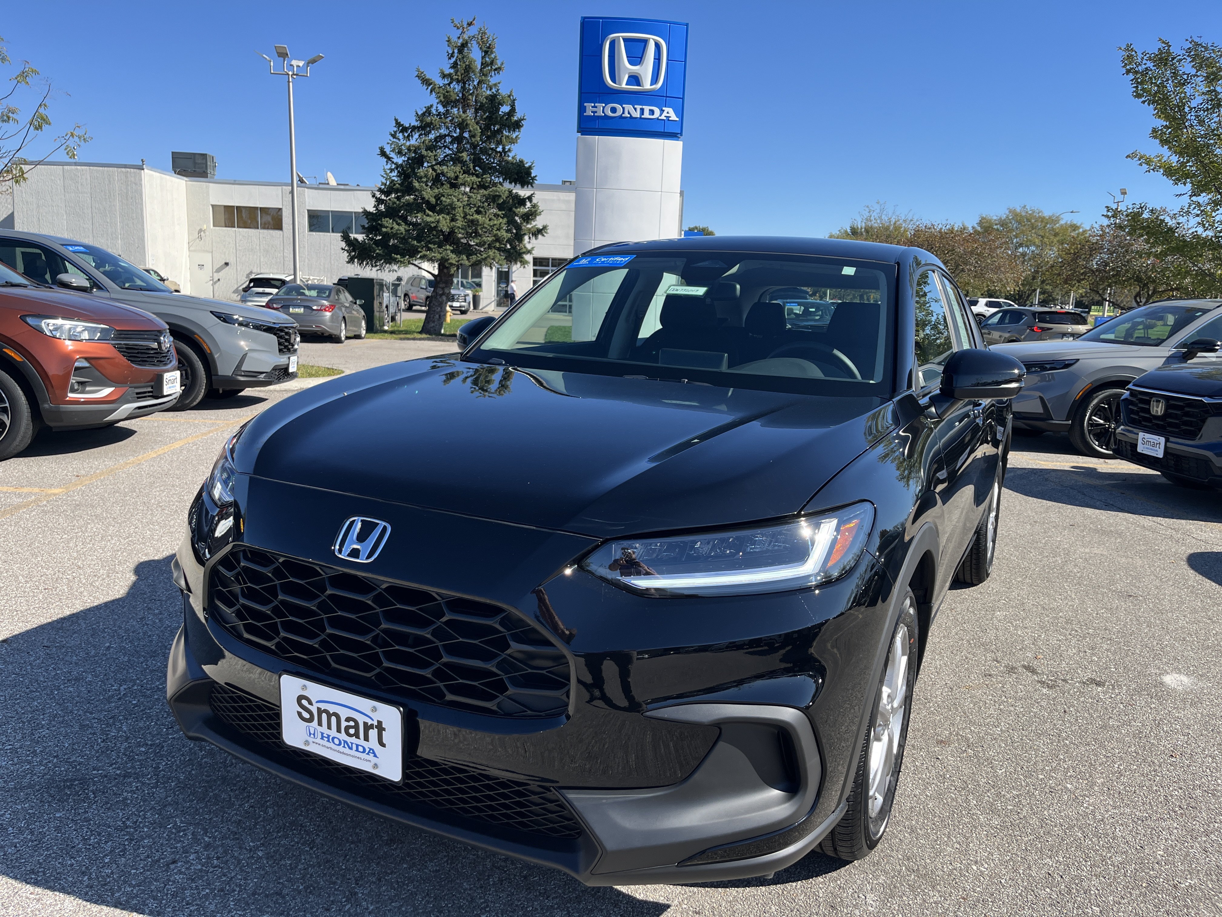 Certified 2025 Honda HR-V LX image 1