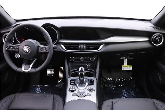 New 2024 Alfa Romeo Stelvio Ti image 8