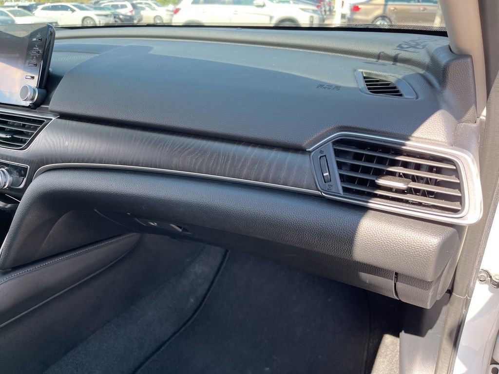 Used 2020 Honda Accord Touring image 30