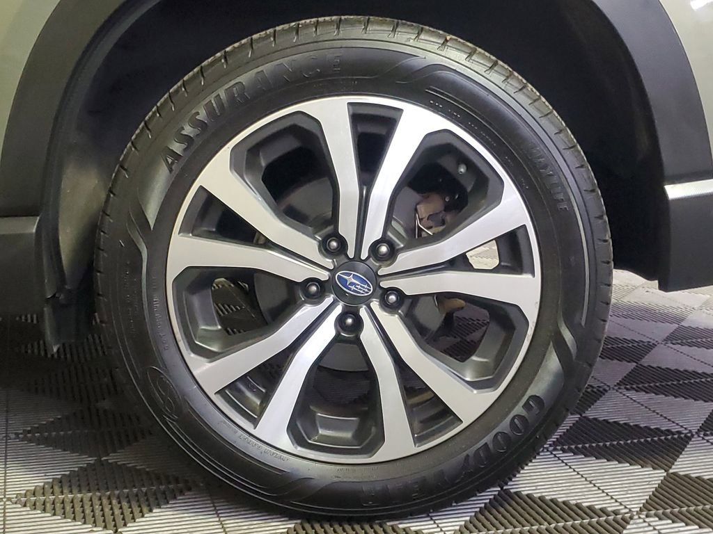 Used 2021 Subaru Forester Limited image 8