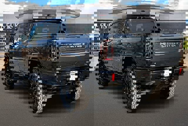 New 2026 GMC Hummer EV 4x4 Crew Cab image 3