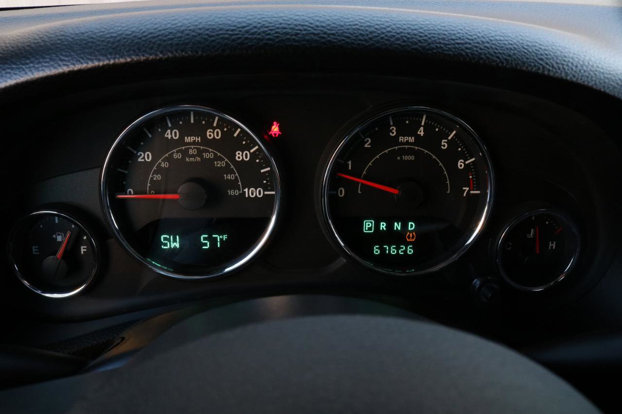 Used 2013 Jeep Wrangler Unlimited Sport image 23