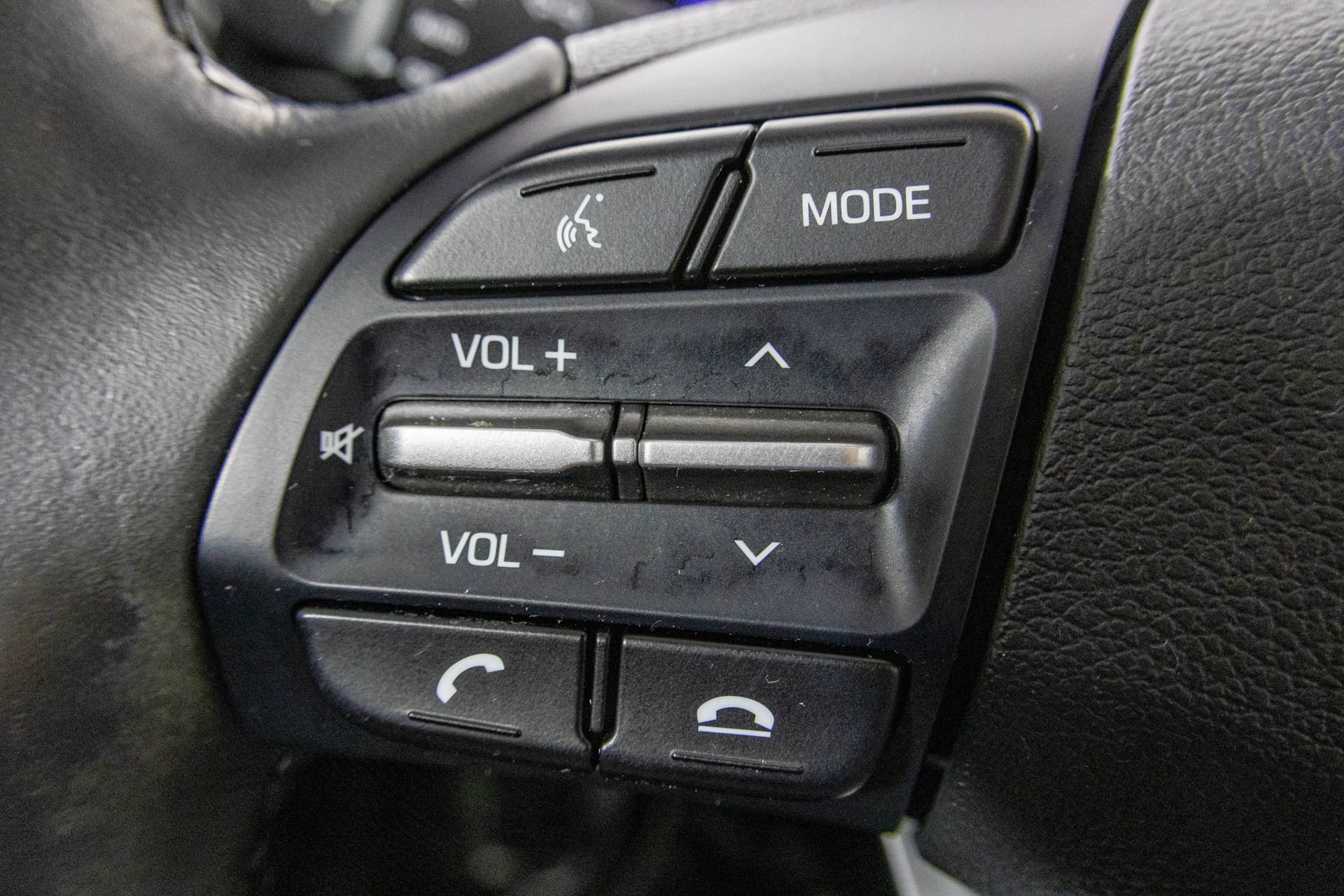 Used 2020 Hyundai Elantra Value Edition FWD image 31
