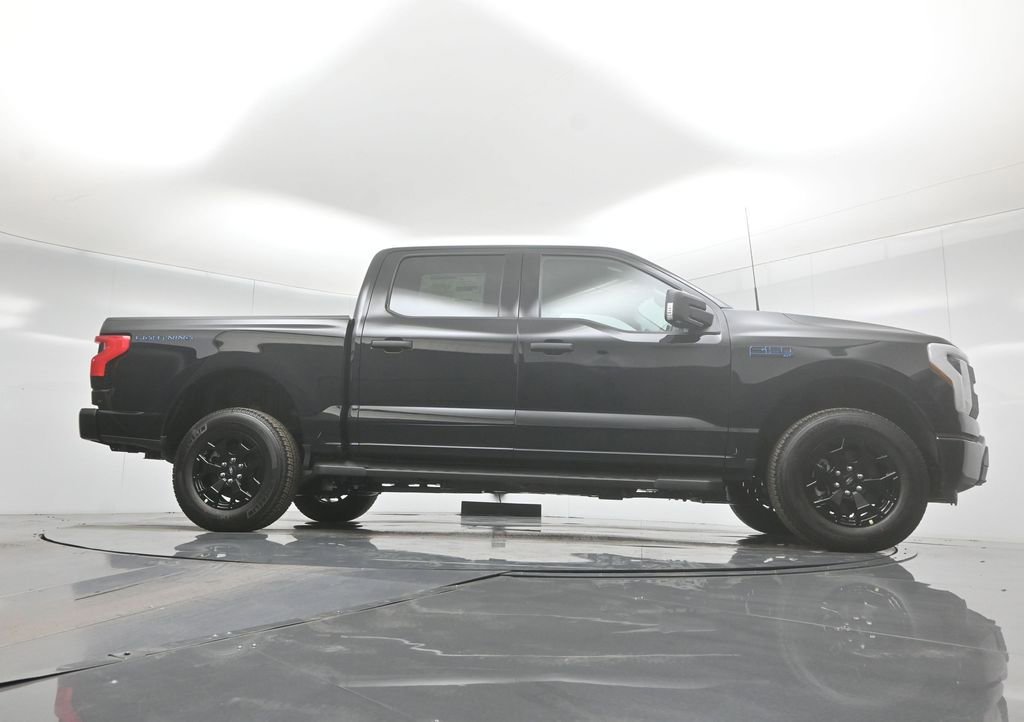 New 2025 Ford F150 Lightning XLT image 3