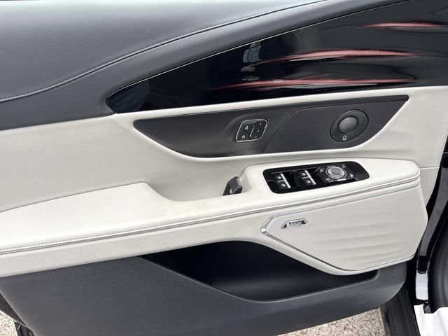 New 2026 Lincoln Nautilus Premier w/ Equipment Group 102A image 20