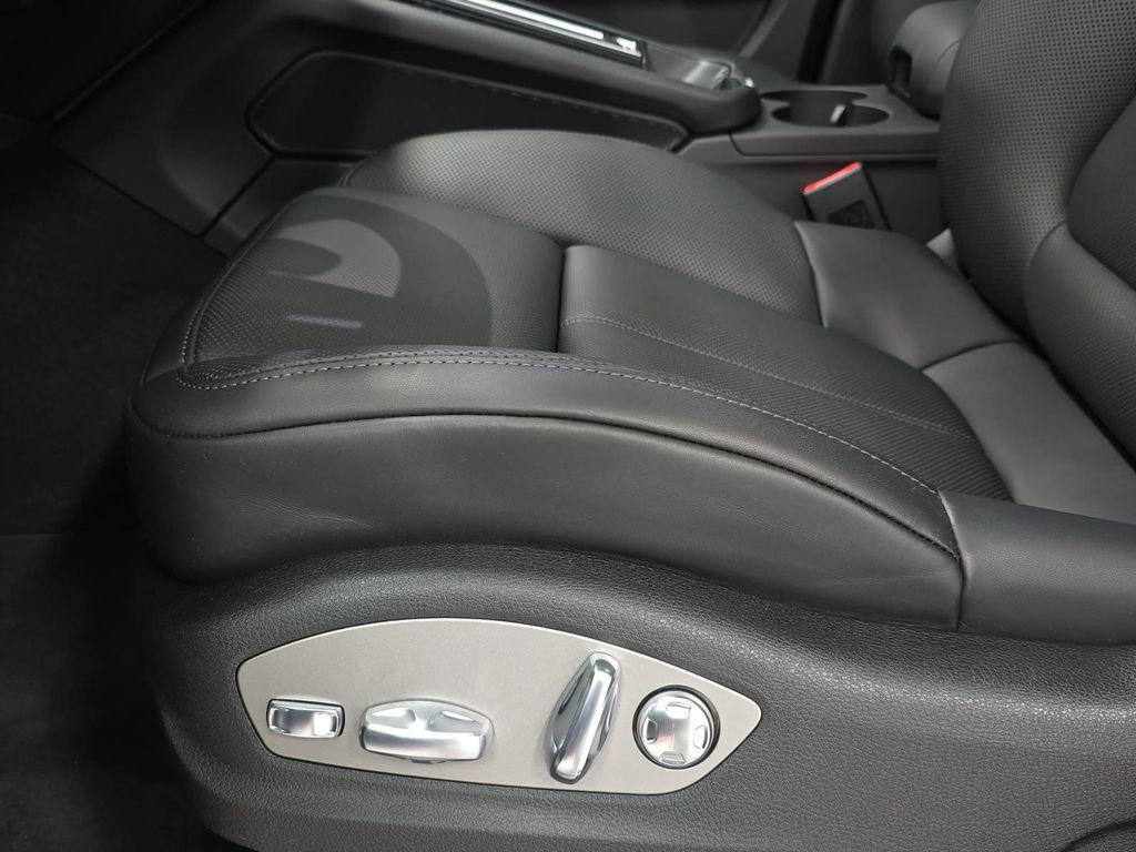 New 2026 Porsche Macan S AWD/4WD image 25
