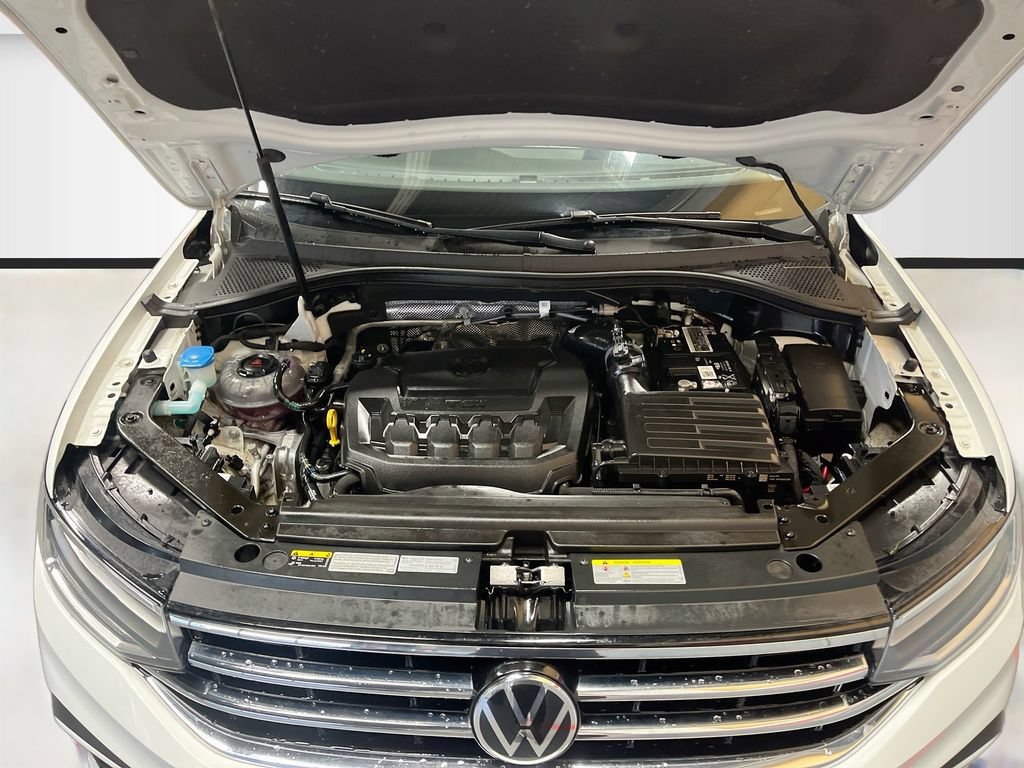 Used 2022 Volkswagen Tiguan SE AWD/4WD image 29