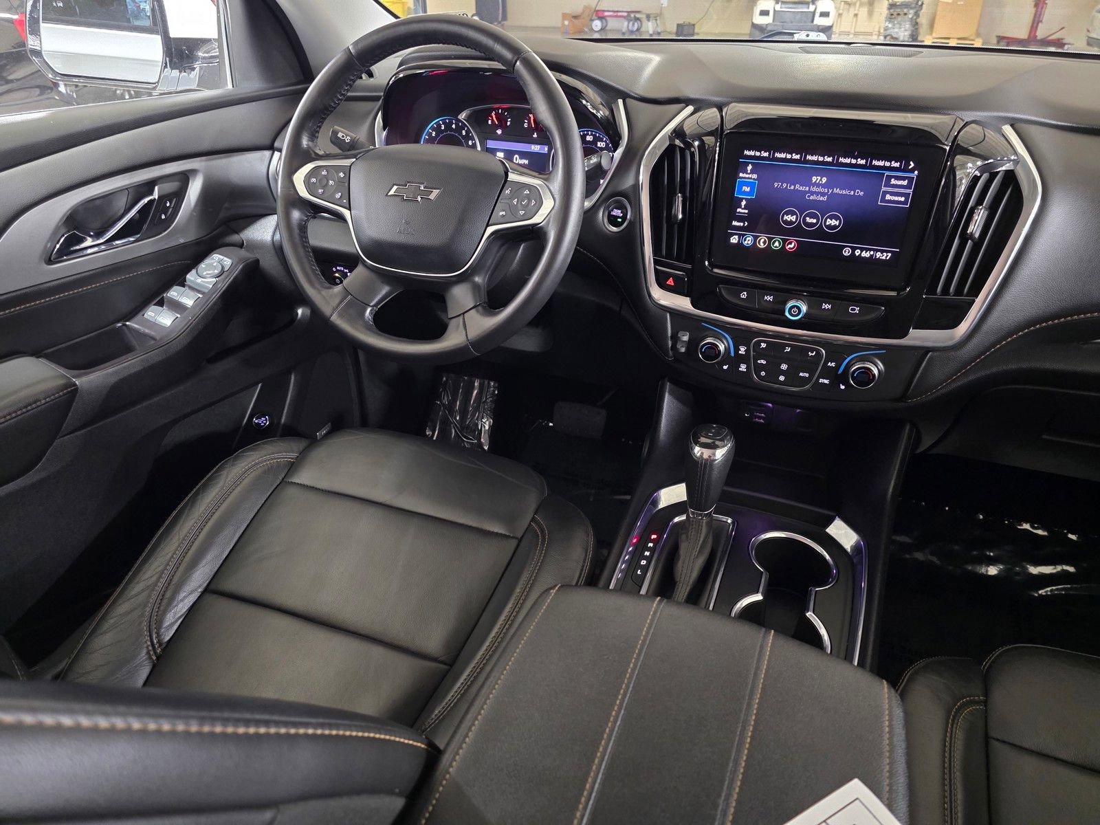 Used 2020 Chevrolet Traverse RS image 20