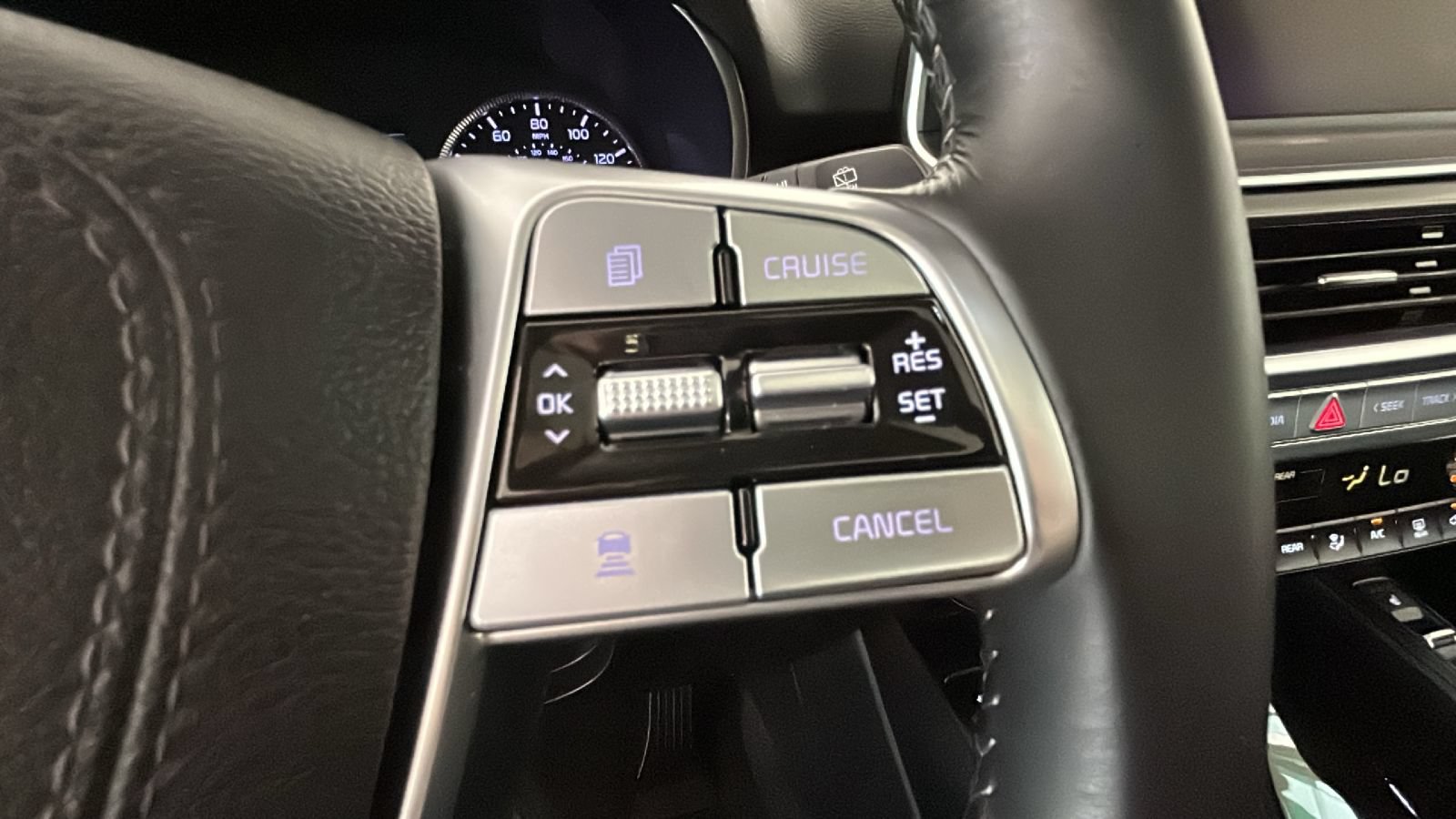 Used 2022 Kia Telluride S AWD/4WD image 21