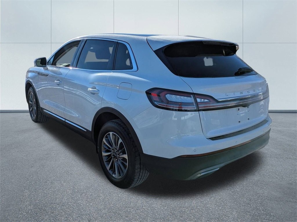 Used 2022 Lincoln Nautilus Reserve image 5