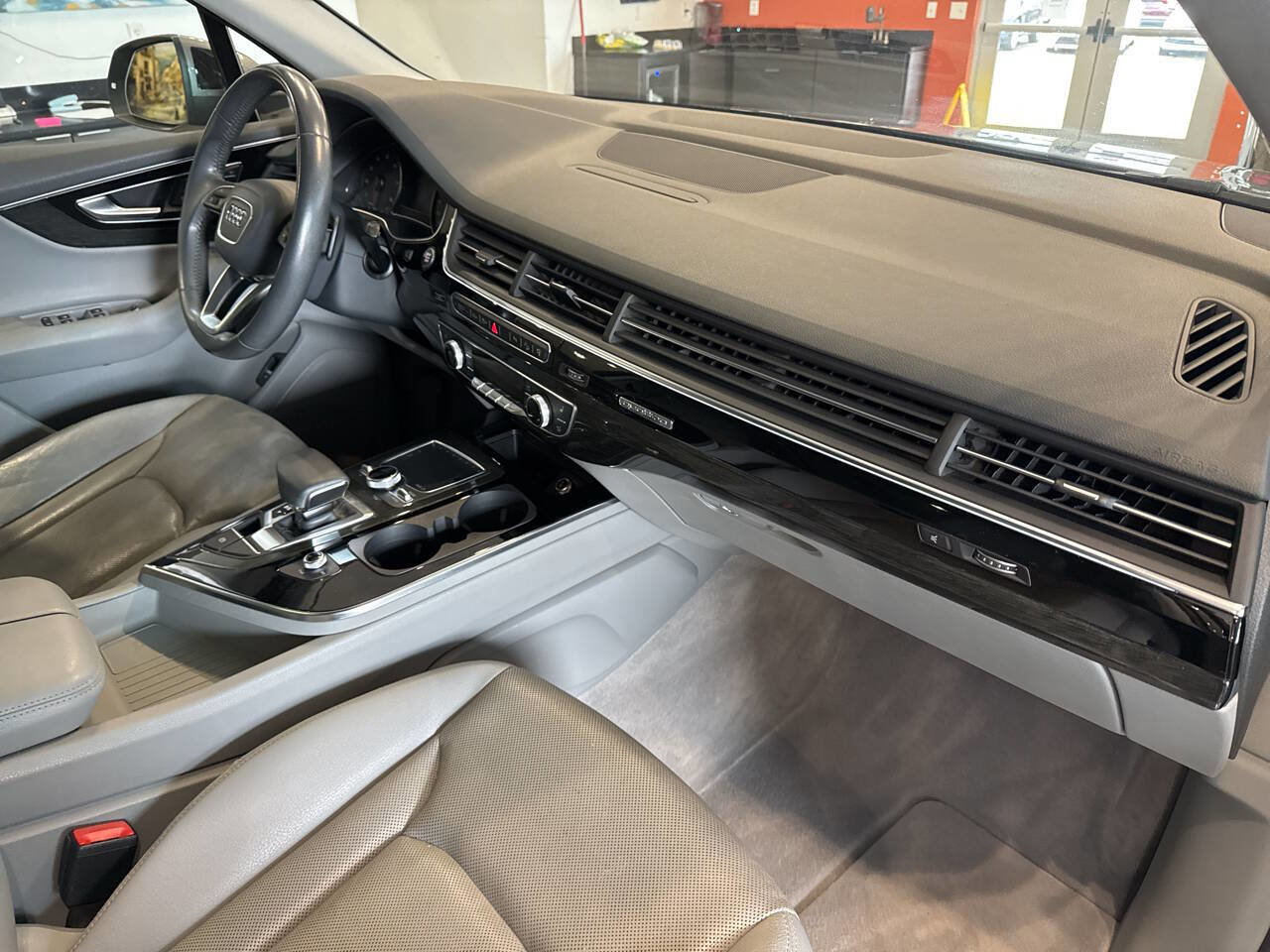Used 2017 Audi Q7 3.0T Premium Plus image 45