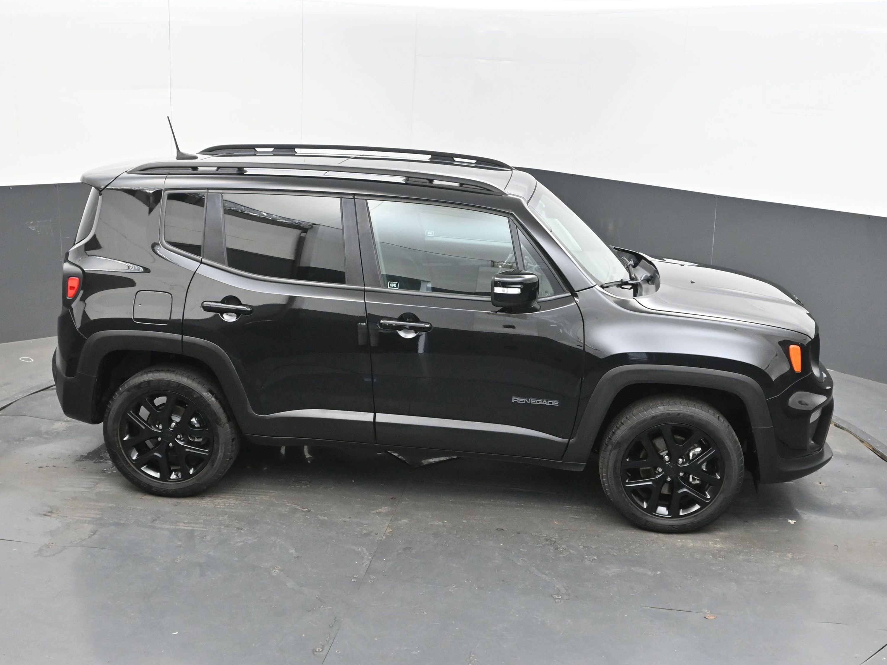 Used 2023 Jeep Renegade Altitude w/ Sun/Sound Group image 40