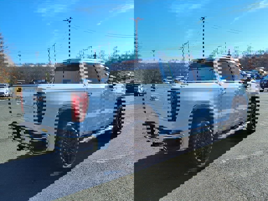 New 2026 GMC Sierra 1500 SLT w/ SLT Premium Plus Package image 7